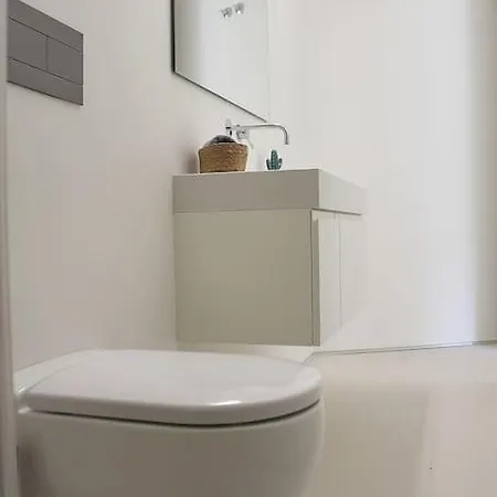 Classy Urban Life Apartment